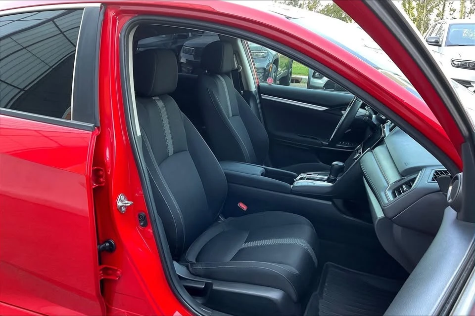2018 Honda Civic 10th Gen - Image 7 of 14