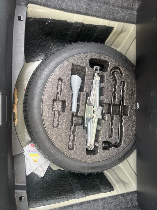 2018 Honda Civic 10th Gen - Image 10 of 21
