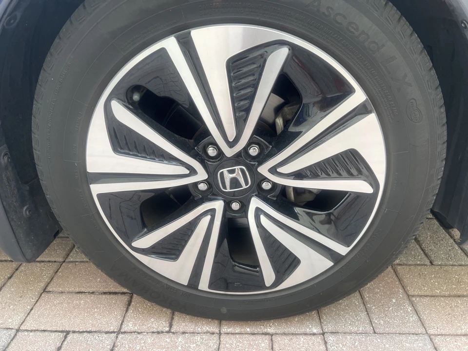 2018 Honda Civic 10th Gen - Image 5 of 21