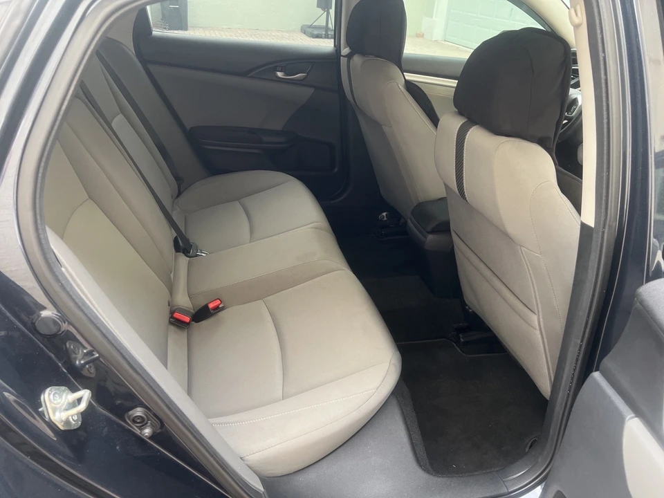 2018 Honda Civic 10th Gen - Image 17 of 21
