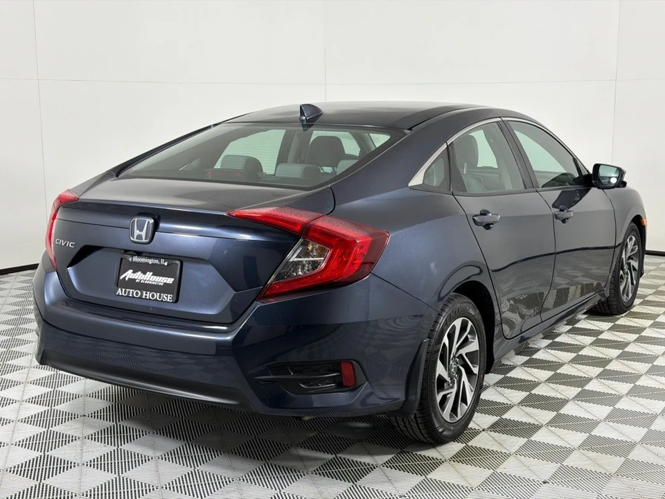 2018 Honda Civic 10th Gen - Image 5 of 12