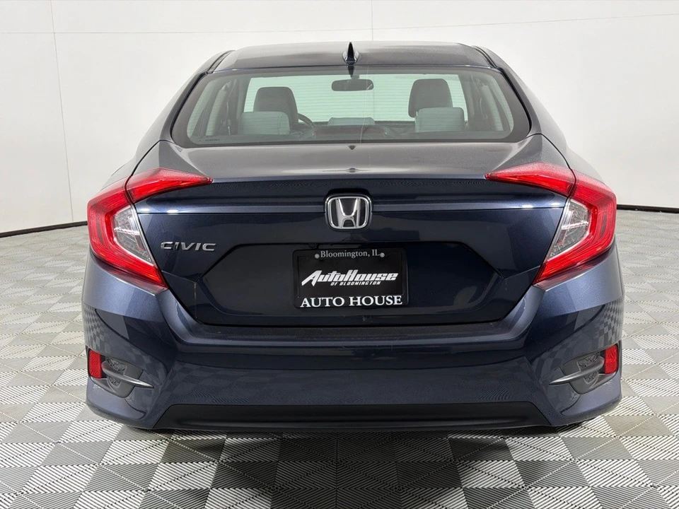 2018 Honda Civic 10th Gen - Image 6 of 12