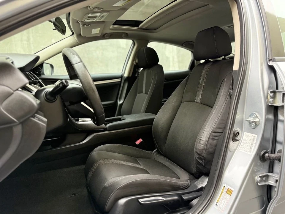 2018 Honda Civic 10th Gen - Image 10 of 17