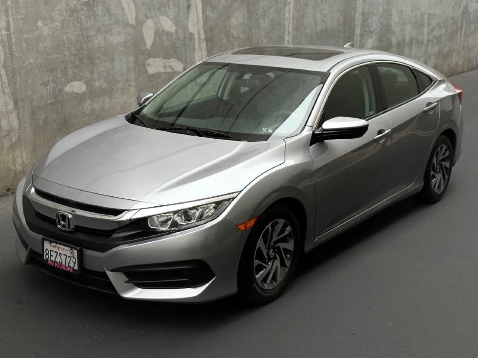 2018 Honda Civic 10th Gen - Image 2 of 17