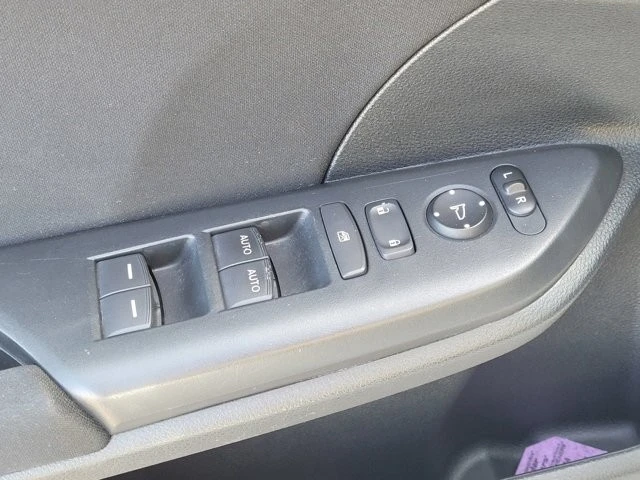 2018 Honda Civic 10th Gen - Image 17 of 27