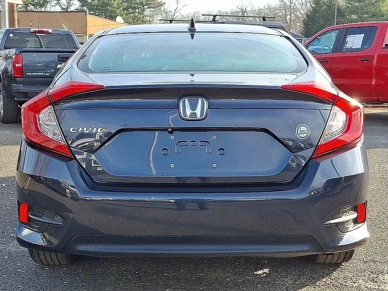 2018 Honda Civic 10th Gen - Image 6 of 12