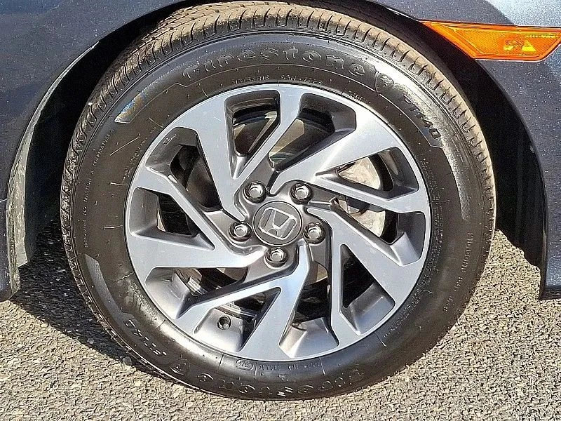 2018 Honda Civic 10th Gen - Image 9 of 12