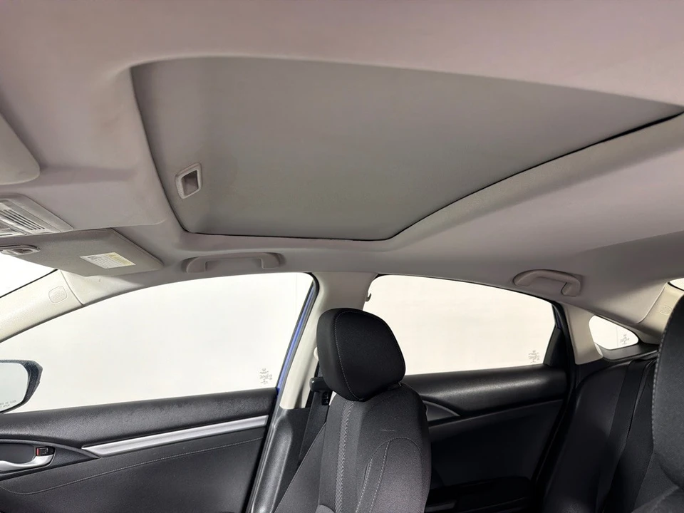 2018 Honda Civic 10th Gen - Image 13 of 26