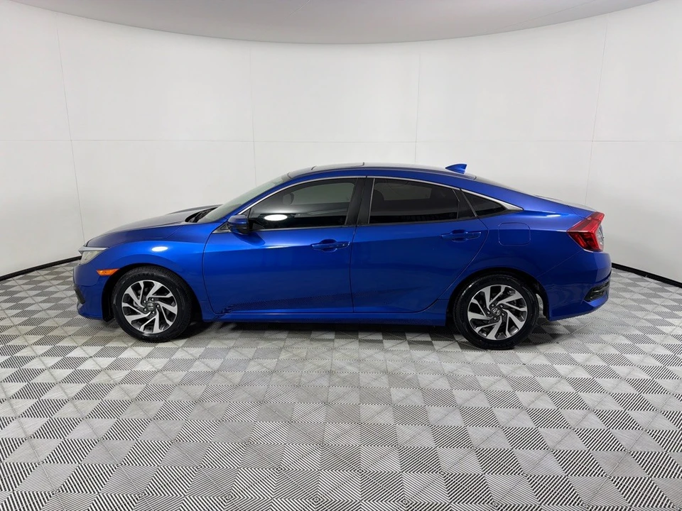 2018 Honda Civic 10th Gen - Image 8 of 26