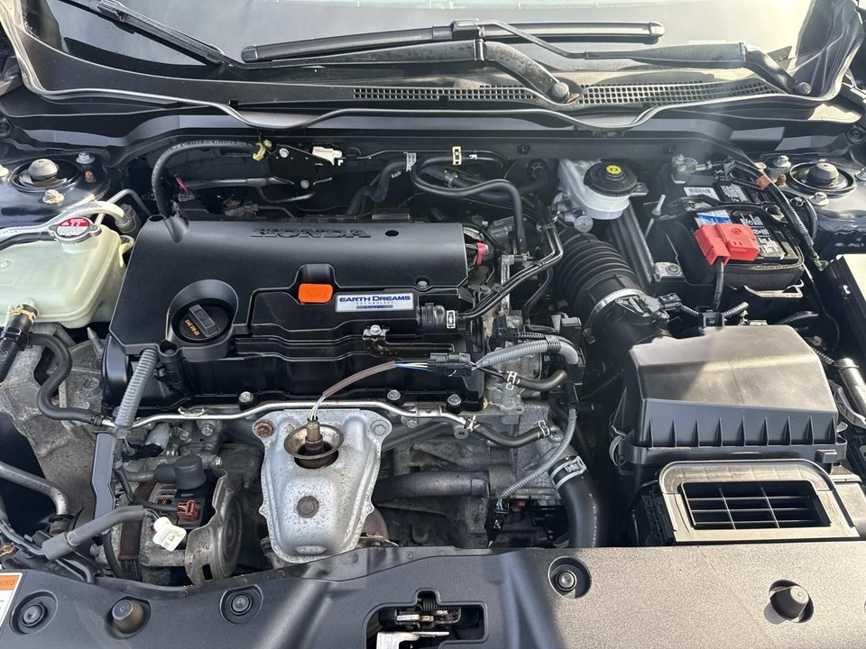 2018 Honda Civic 10th Gen - Image 13 of 21
