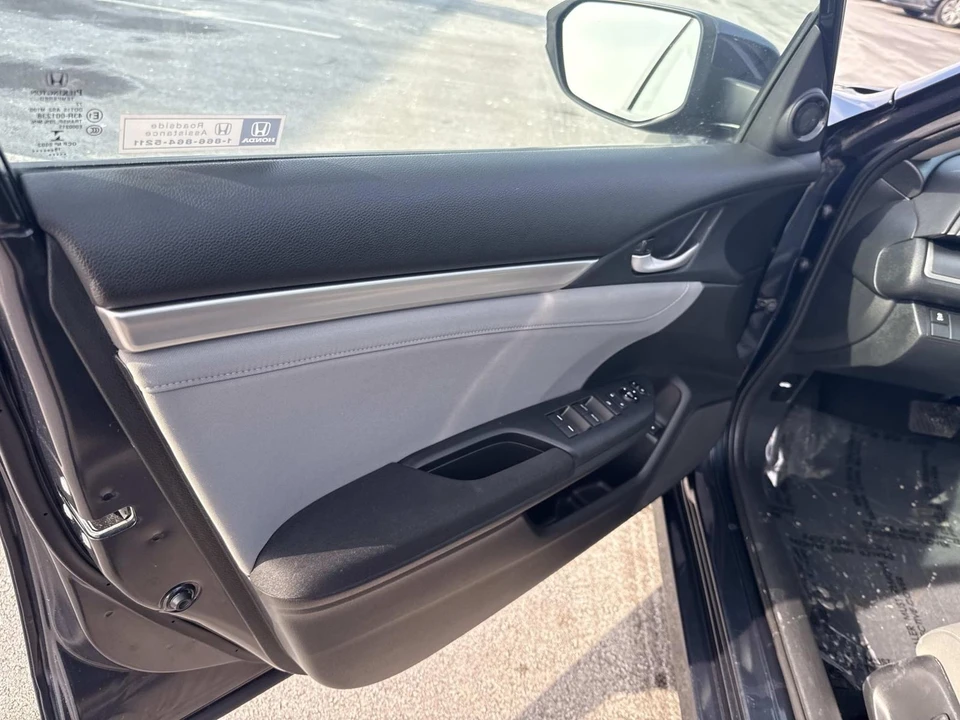 2018 Honda Civic 10th Gen - Image 17 of 21