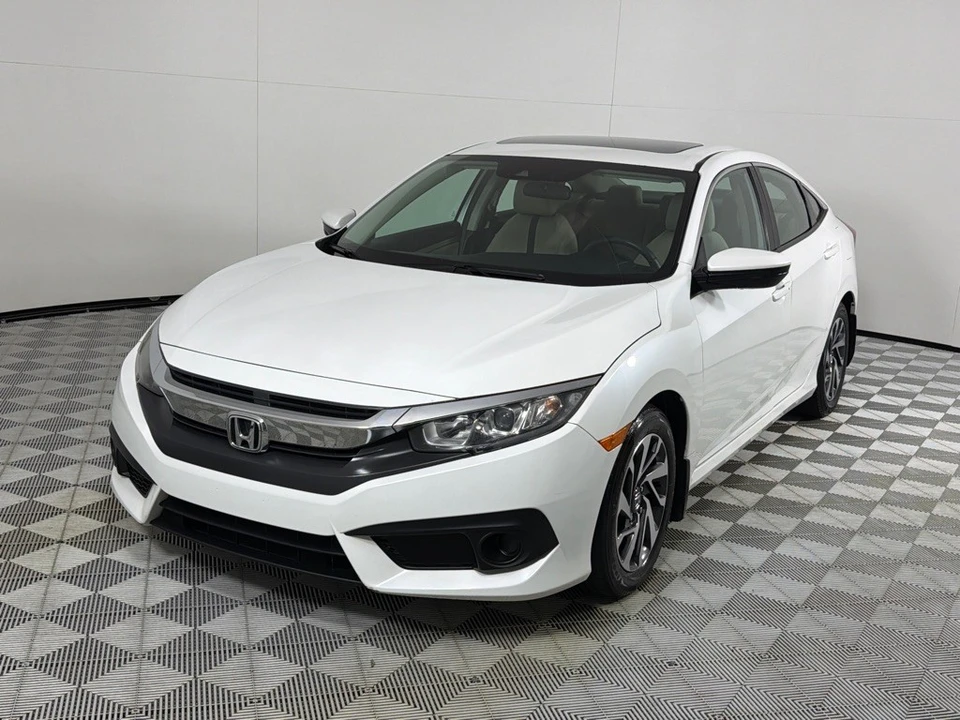 2018 Honda Civic 10th Gen - Image 8 of 25
