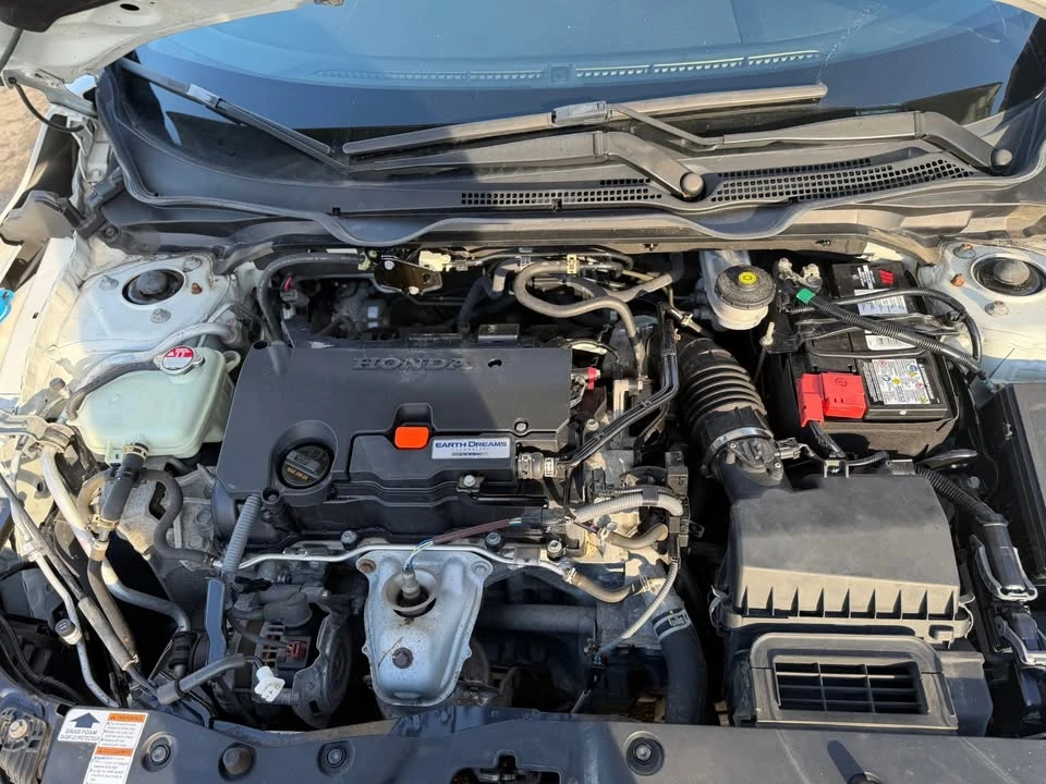 2018 Honda Civic 10th Gen - Image 10 of 17