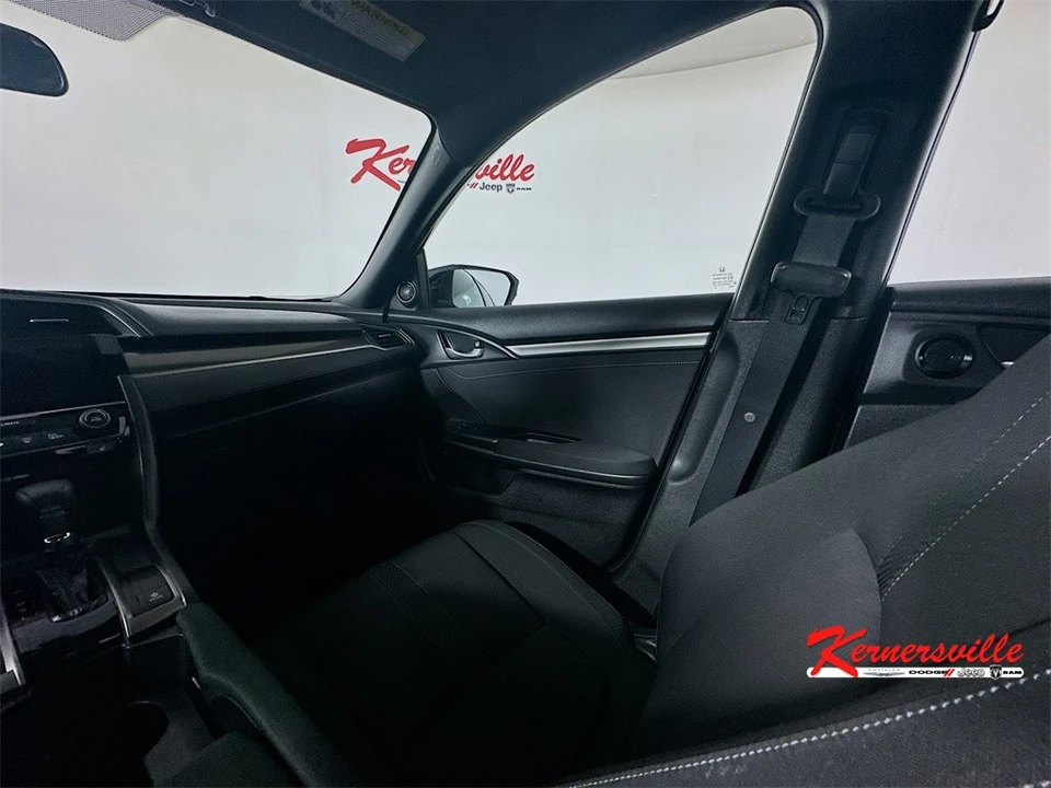 2018 Honda Civic 10th Gen - Image 11 of 21