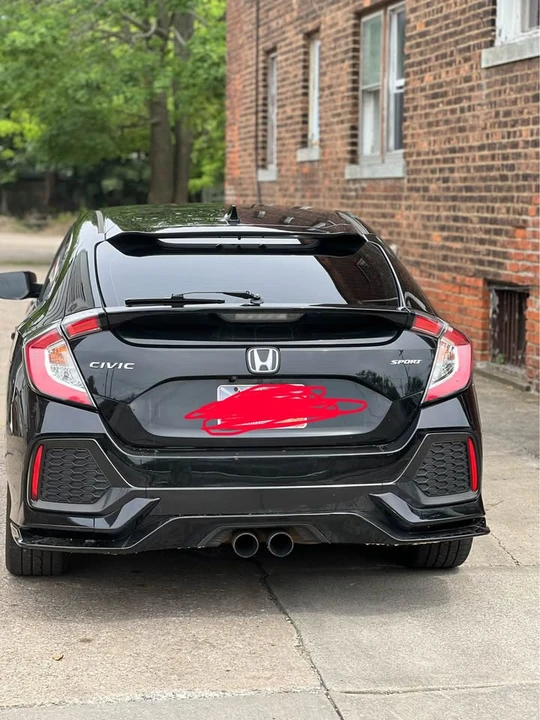 2018 Honda Civic 10th Gen - Image 4 of 9