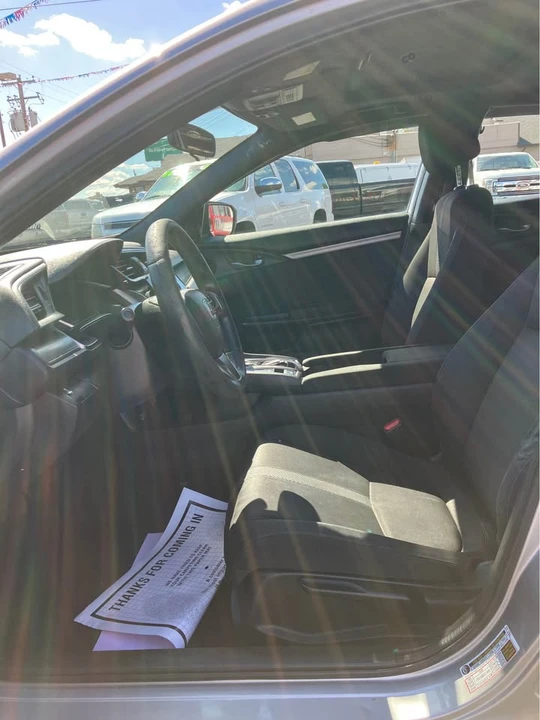 2018 Honda Civic 10th Gen - Image 10 of 14