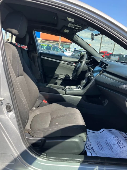 2018 Honda Civic 10th Gen - Image 11 of 14