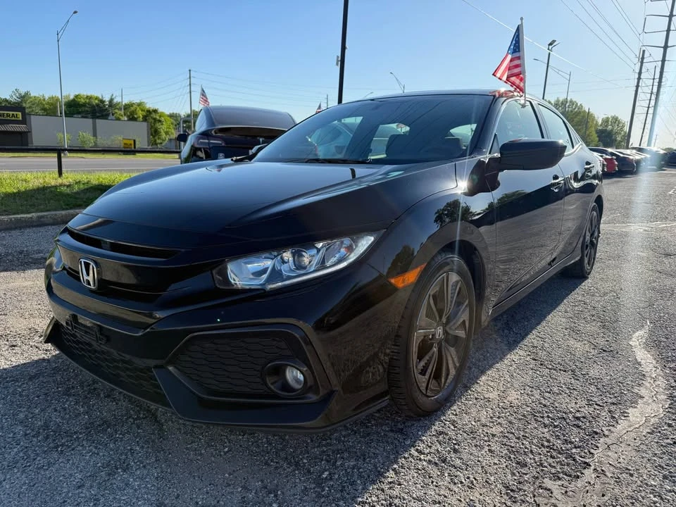 2018 Honda Civic 10th Gen - Image 8 of 19