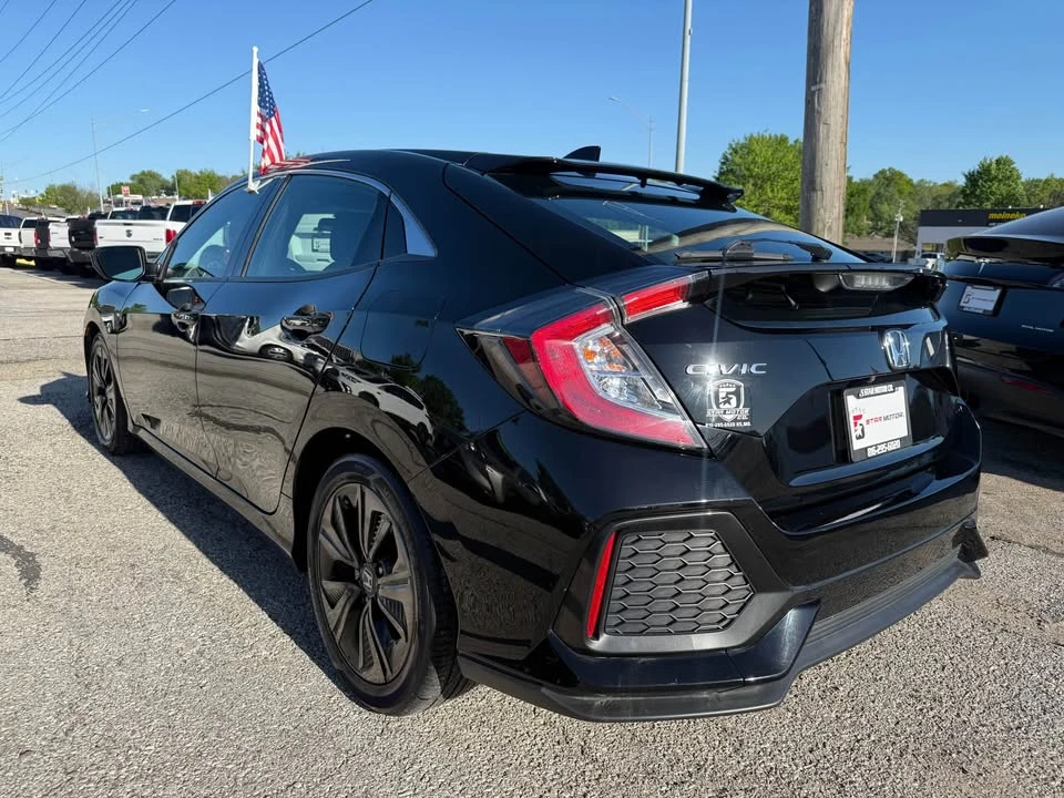 2018 Honda Civic 10th Gen - Image 6 of 19