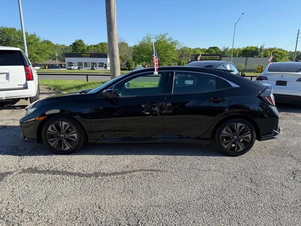 2018 Honda Civic 10th Gen - Image 7 of 19