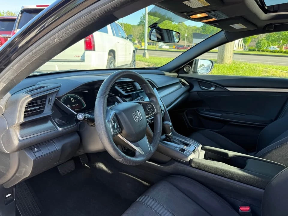 2018 Honda Civic 10th Gen - Image 15 of 19