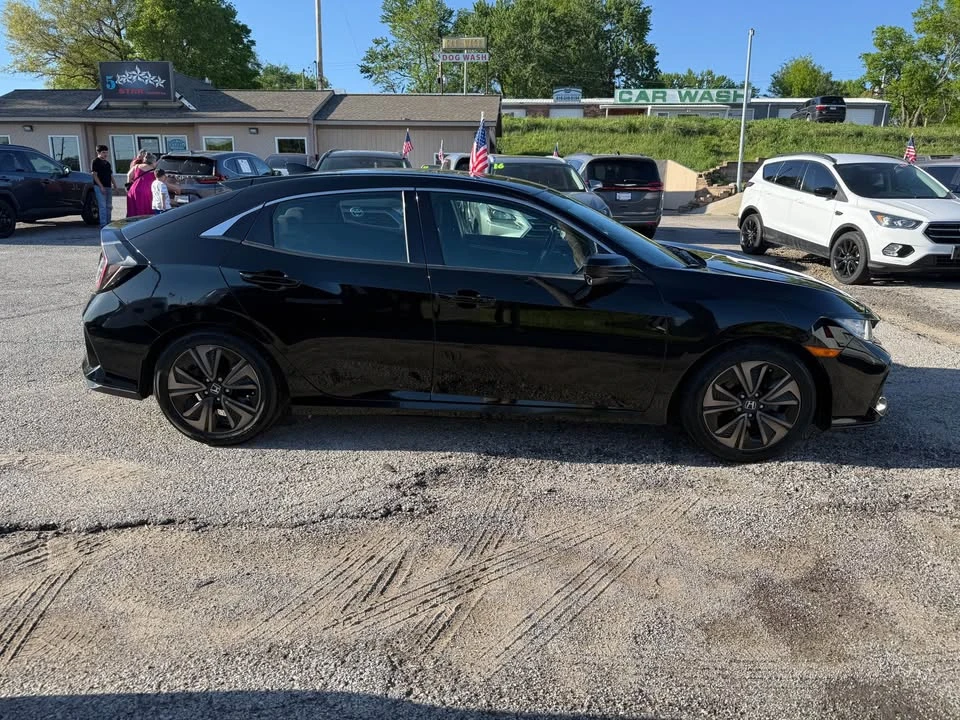2018 Honda Civic 10th Gen - Image 2 of 19