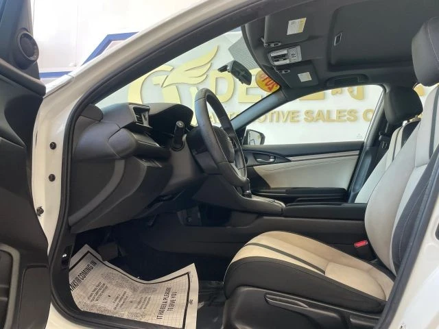 2018 Honda Civic 10th Gen - Image 9 of 31