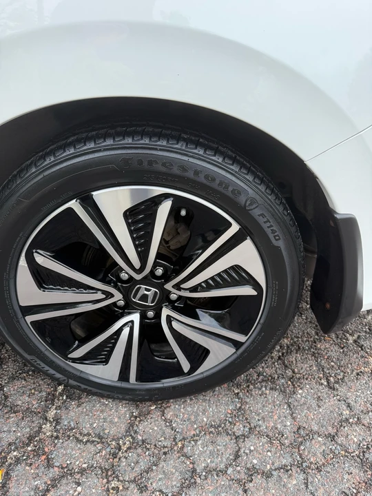 2018 Honda Civic 10th Gen - Image 7 of 13