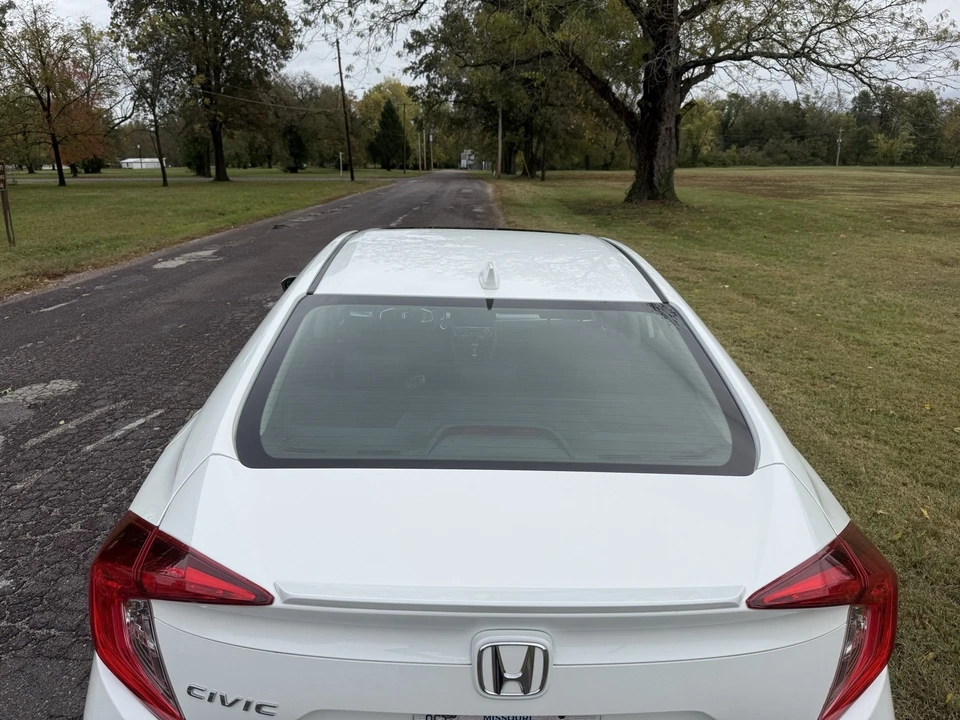 2018 Honda Civic 10th Gen - Image 4 of 13