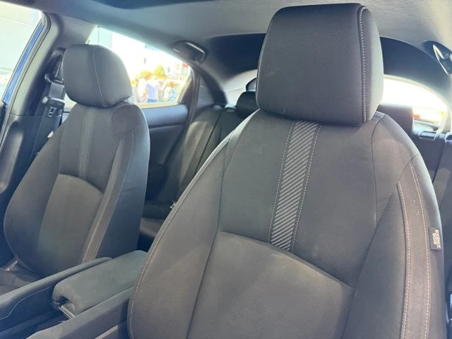 2018 Honda Civic 10th Gen - Image 21 of 31