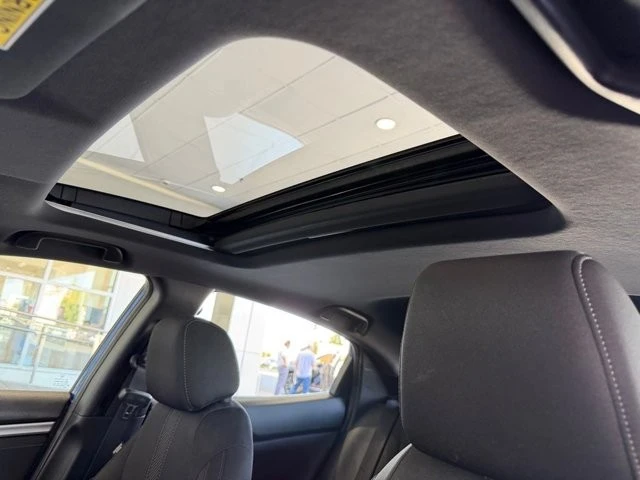 2018 Honda Civic 10th Gen - Image 22 of 31