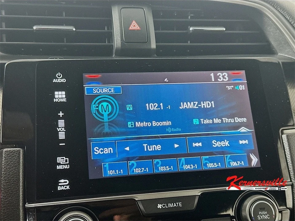2018 Honda Civic 10th Gen - Image 17 of 21