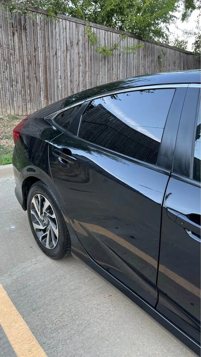 2018 Honda Civic 10th Gen - Image 12 of 20