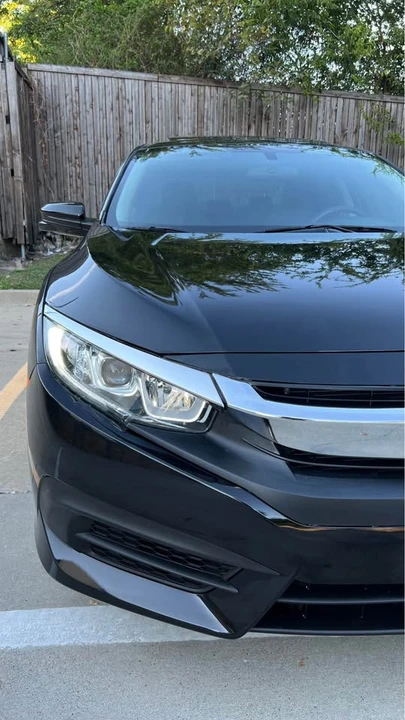 2018 Honda Civic 10th Gen - Image 13 of 20