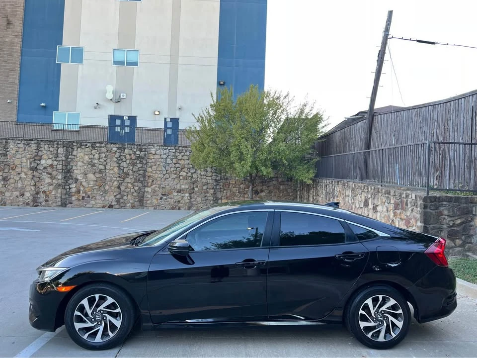 2018 Honda Civic 10th Gen - Image 6 of 20