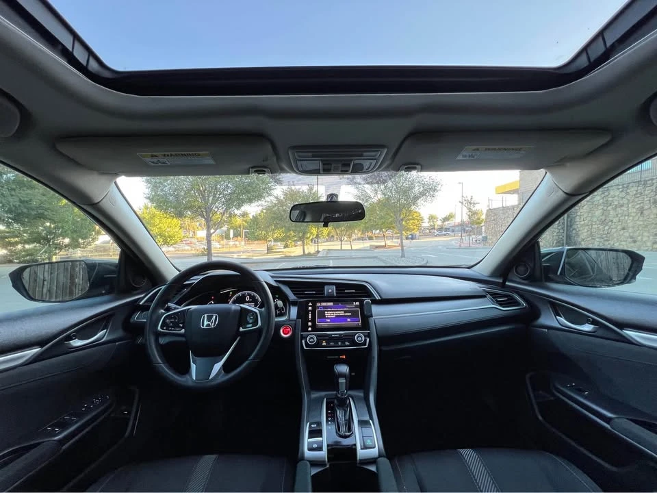 2018 Honda Civic 10th Gen - Image 16 of 20