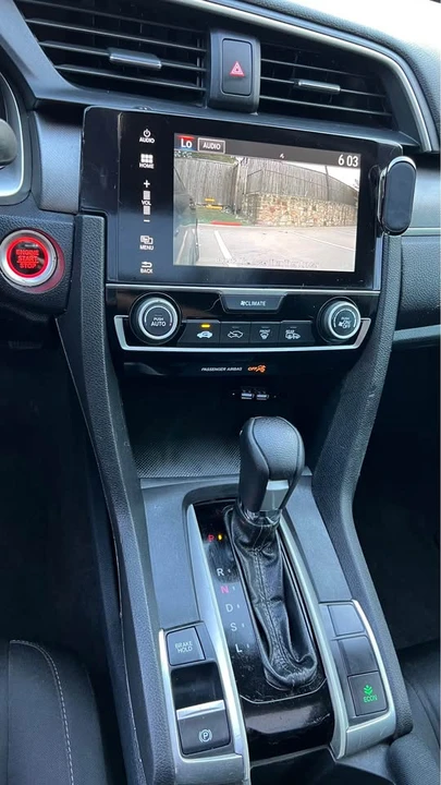 2018 Honda Civic 10th Gen - Image 17 of 20
