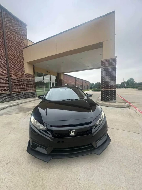 2018 Honda Civic 10th Gen - Image 7 of 16