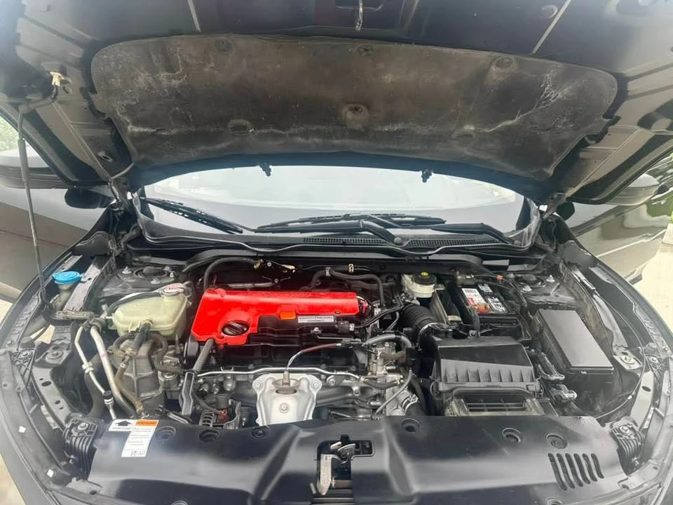 2018 Honda Civic 10th Gen - Image 8 of 16
