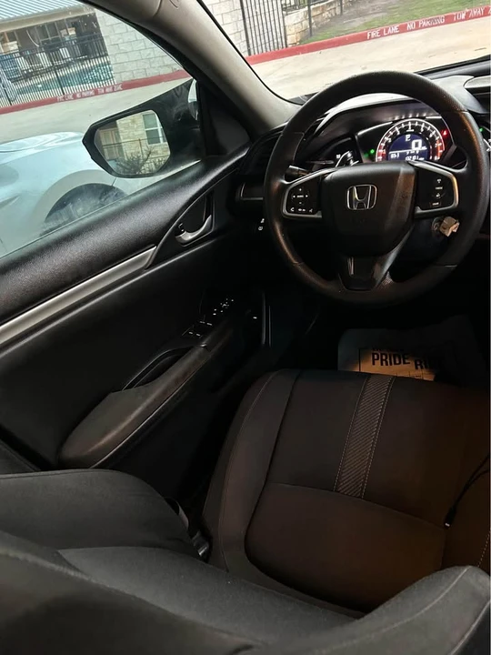 2018 Honda Civic 10th Gen - Image 12 of 16