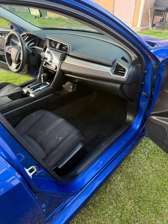 2018 Honda Civic 10th Gen - Image 11 of 11