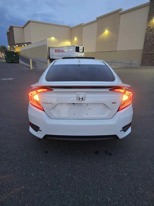 2018 Honda Civic 10th Gen - Image 5 of 14
