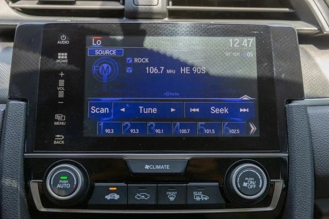 2018 Honda Civic 10th Gen - Image 16 of 31