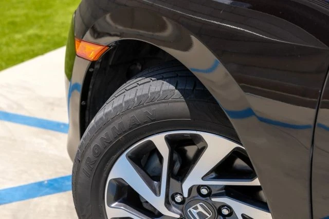 2018 Honda Civic 10th Gen - Image 31 of 31