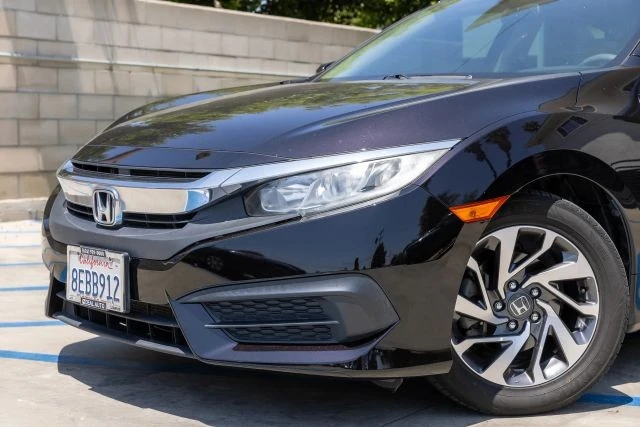 2018 Honda Civic 10th Gen - Image 7 of 31