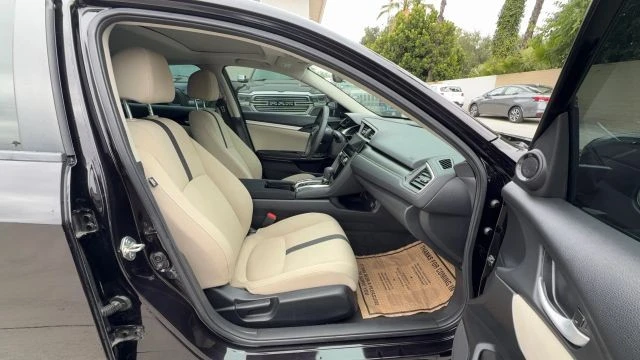 2018 Honda Civic 10th Gen - Image 29 of 31