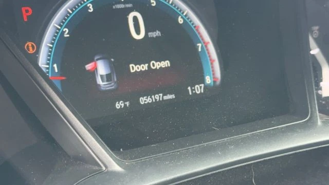 2018 Honda Civic 10th Gen - Image 11 of 31