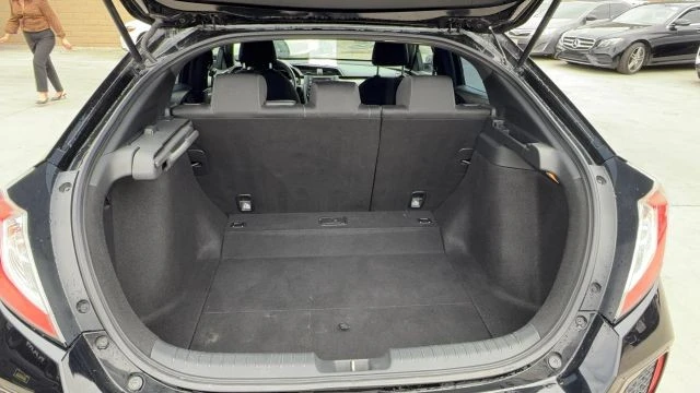 2018 Honda Civic 10th Gen - Image 16 of 31