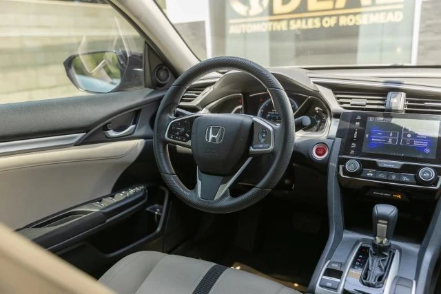 2018 Honda Civic 10th Gen - Image 25 of 31