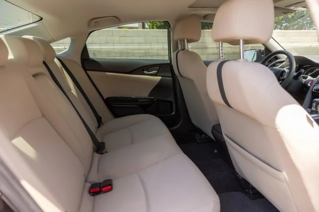 2018 Honda Civic 10th Gen - Image 26 of 31